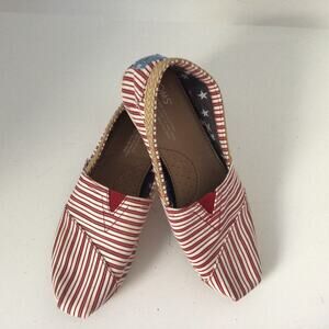 Toms Americana Red Stripe Classics Flats Sz 7W